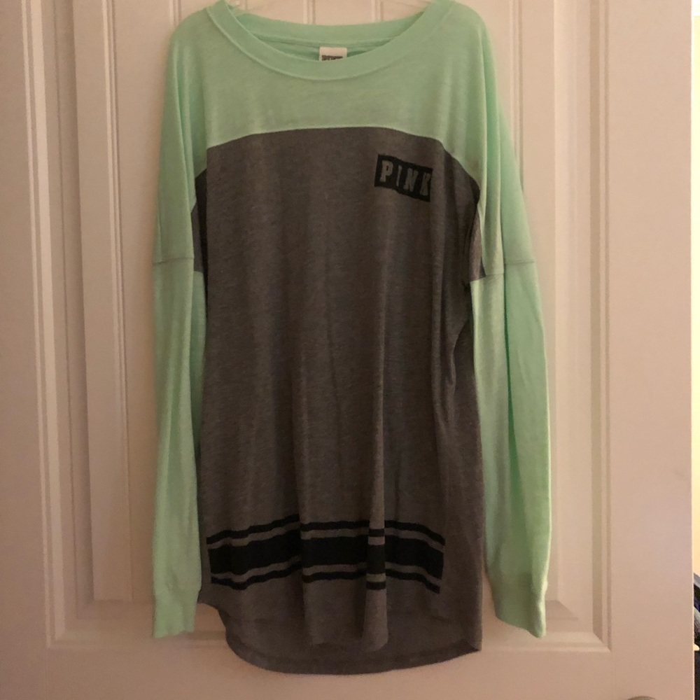 Open Back VS PINK long sleeve